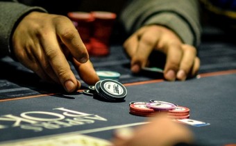 Poquer que son las Apuestas de bloqueo y bola pequeña cuando si y cuando no