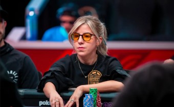 Quedan 59 jugadores en el Evento Principal de las WSOP, incluidos Kristen Foxen y Brian Rast.