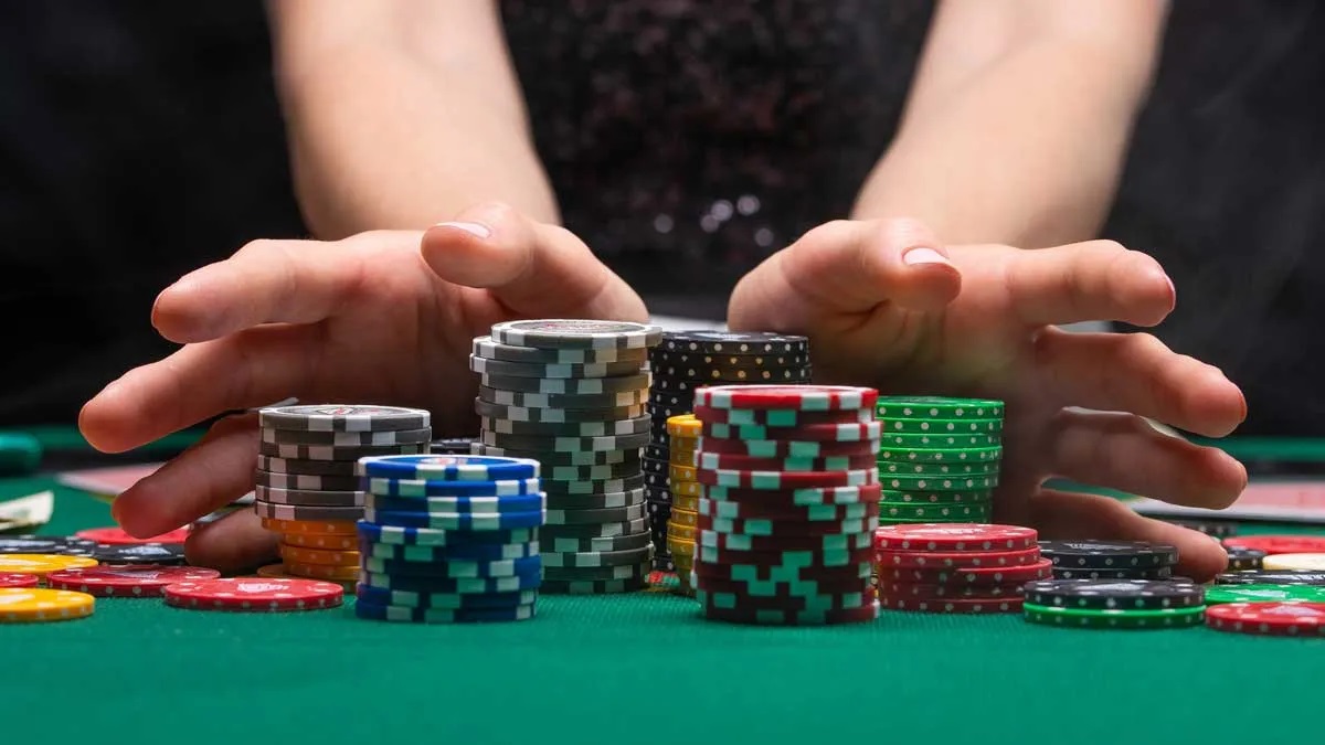 ¿All-in o fold? Nuevas leyes podrían cambiar el juego en las salas de póker de Texas